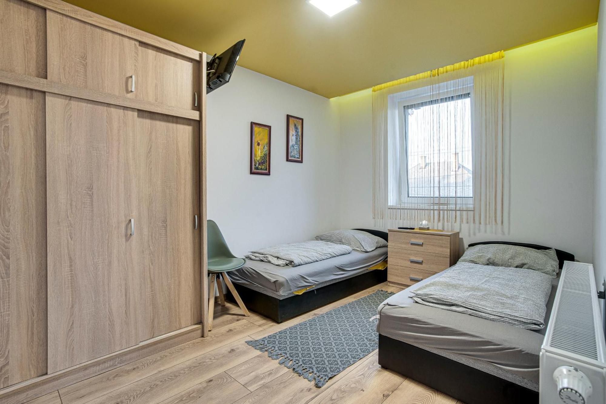 Magdi Vendeghaz A-B Apartment Celldomolk Bagian luar foto